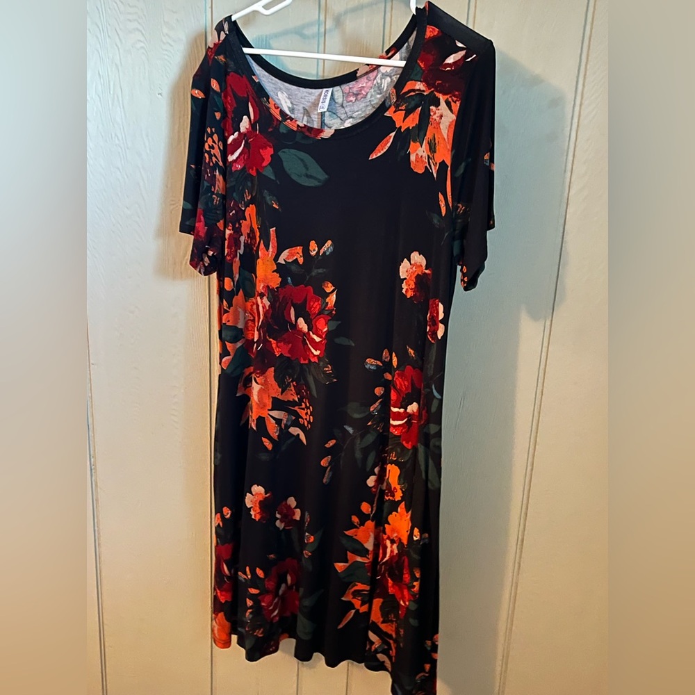 Women’s Floral Knit Dress